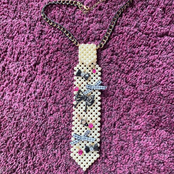Betsey johnson pearl tie necklace - Picture 1 of 3